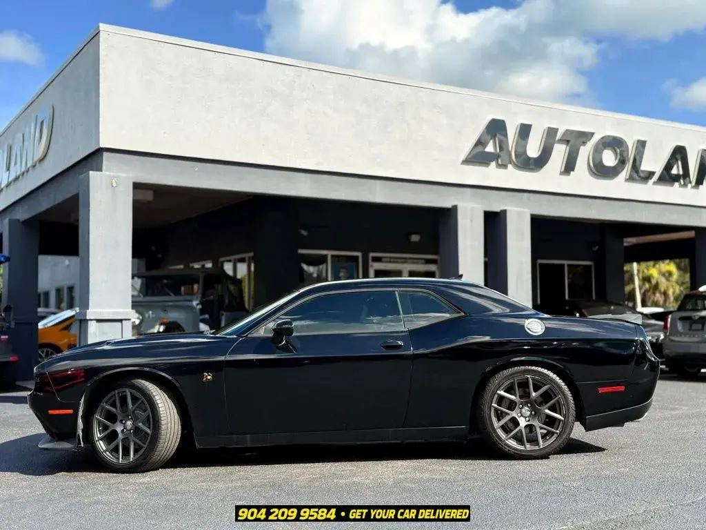 2016 Dodge Challenger Scat Pack photo 5