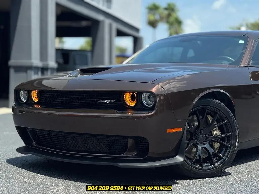 2016 Dodge Challenger SRT Hellcat photo 3