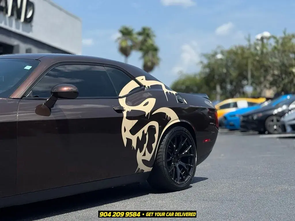 2016 Dodge Challenger SRT Hellcat photo 4