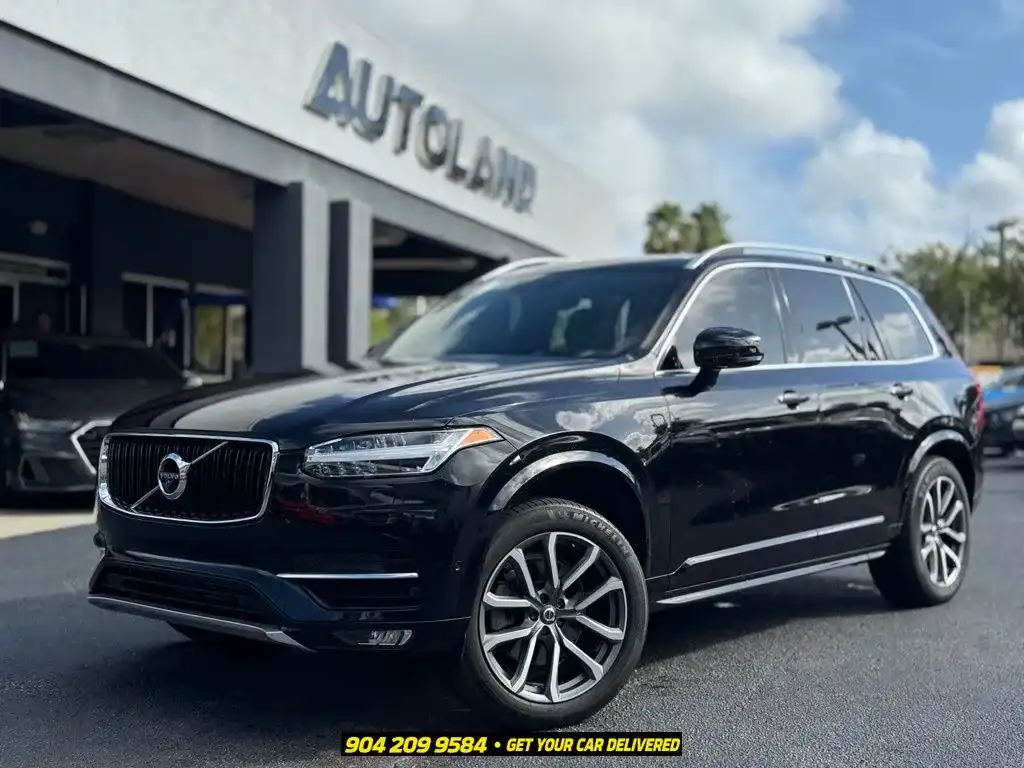 2019 Volvo XC90 T6 Momentum AWD's photo