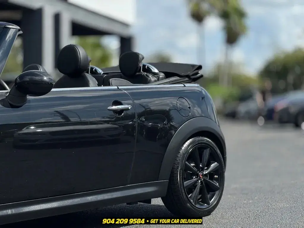 2014 MINI Cooper S photo 4