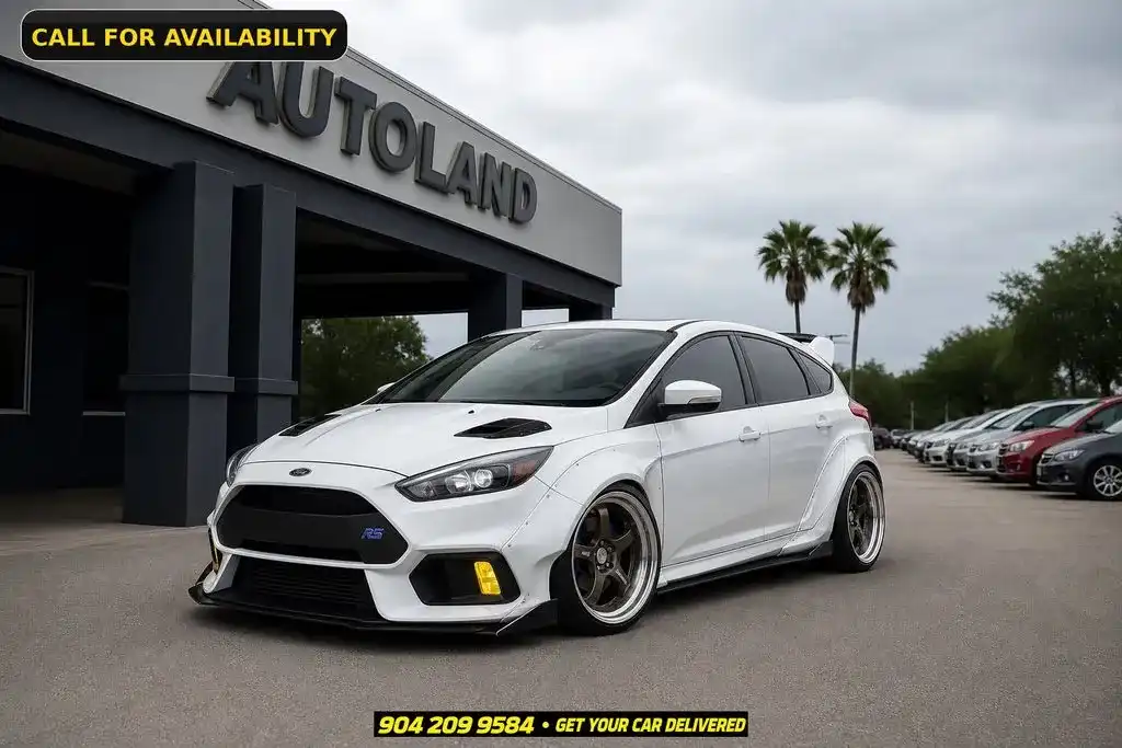 2017 Ford Focus 5 Door Hatch RS's photo