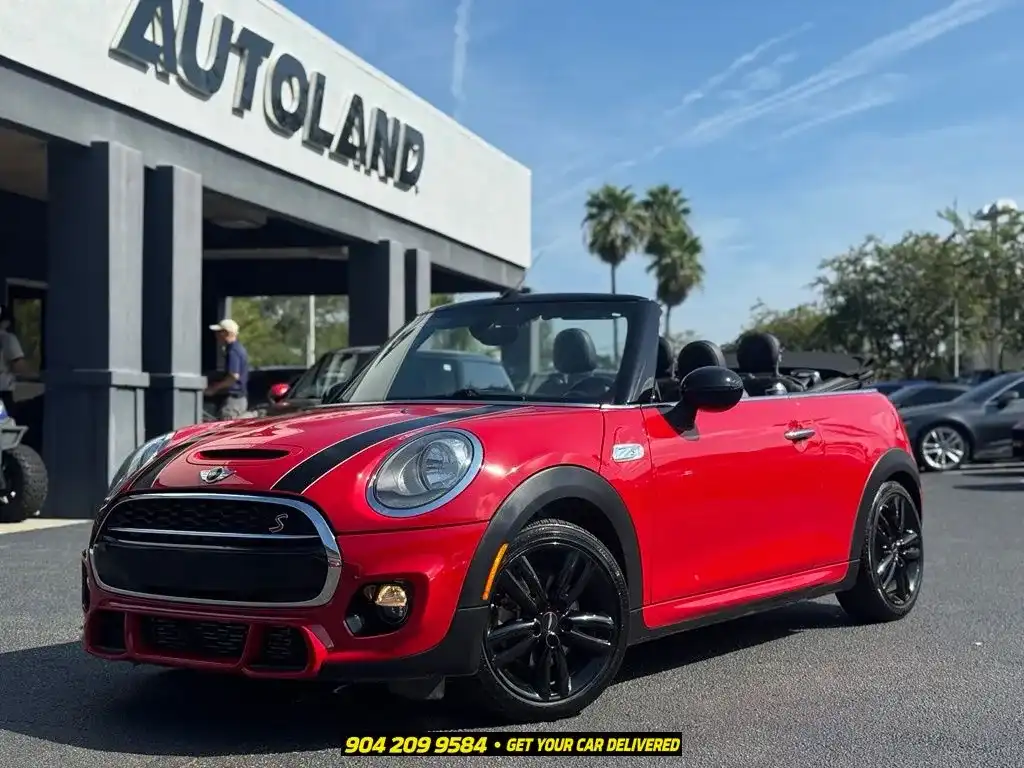 2017 MINI Cooper S Convertible's photo