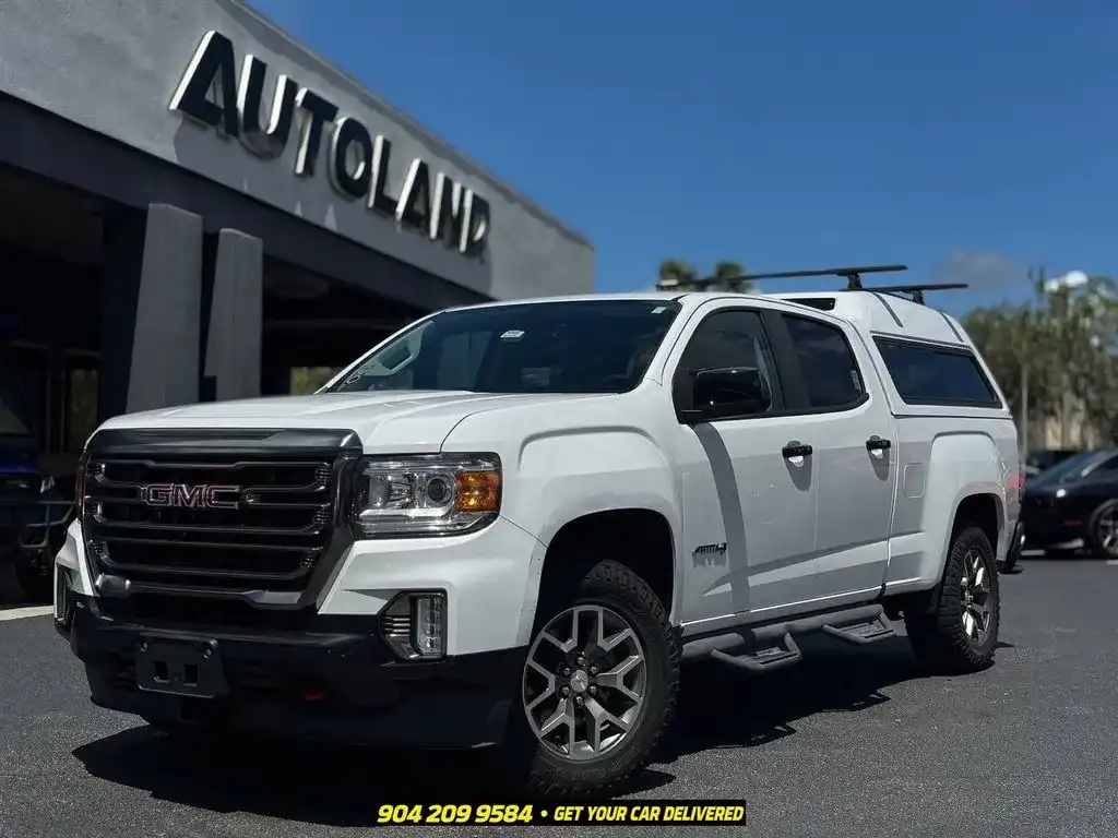 2022 GMC Canyon AT4 4WD Crew Cab Long Box's photo