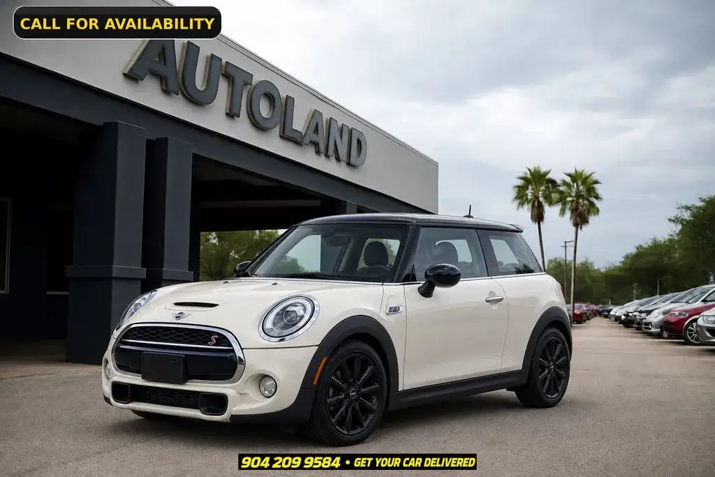 2017 MINI Cooper S photo 1