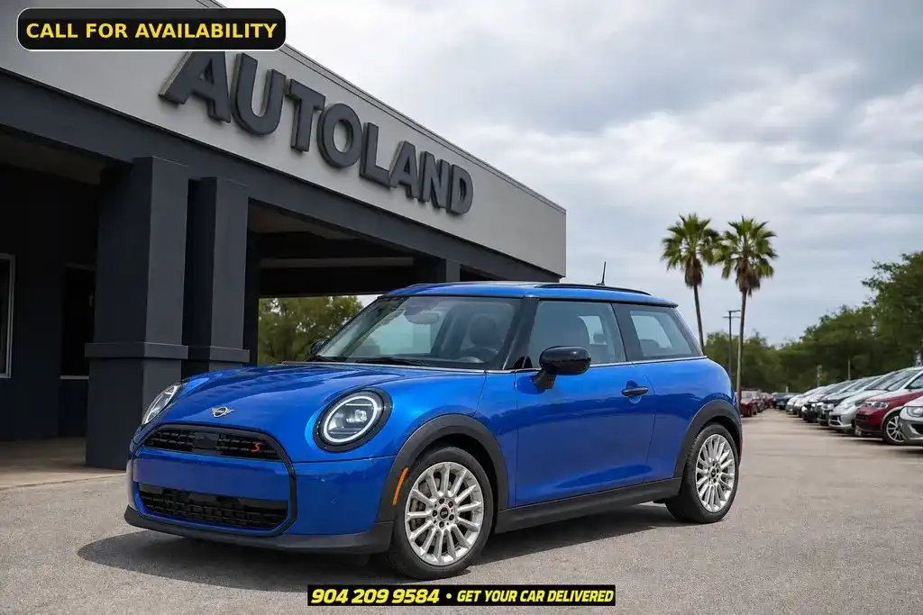 2025 MINI Hardtop Cooper S's photo