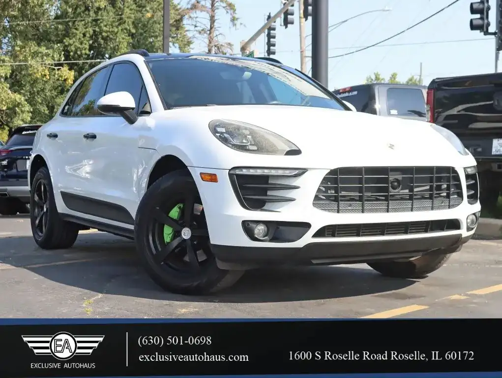 2018 Porsche Macan Sport Edition's photo