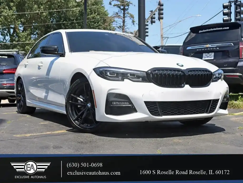 2022 BMW 3 Series 330i Sedan's photo
