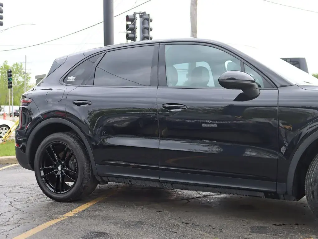 2020 Porsche Cayenne Base photo 4