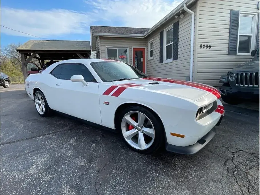 2012 Dodge Challenger SRT8 392 photo 3