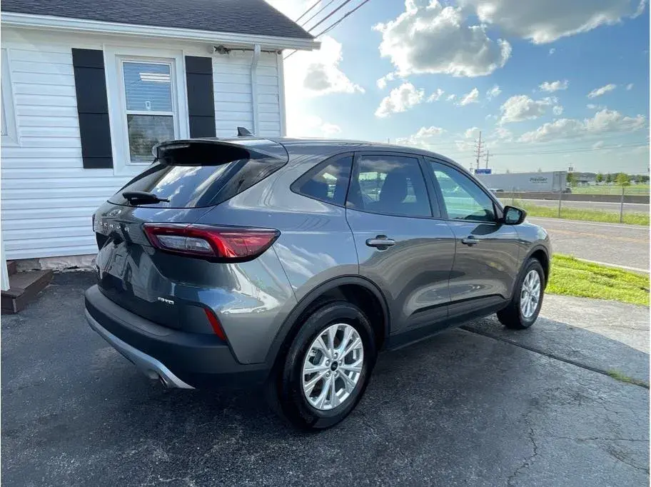 2025 Ford Escape Active AWD photo 5