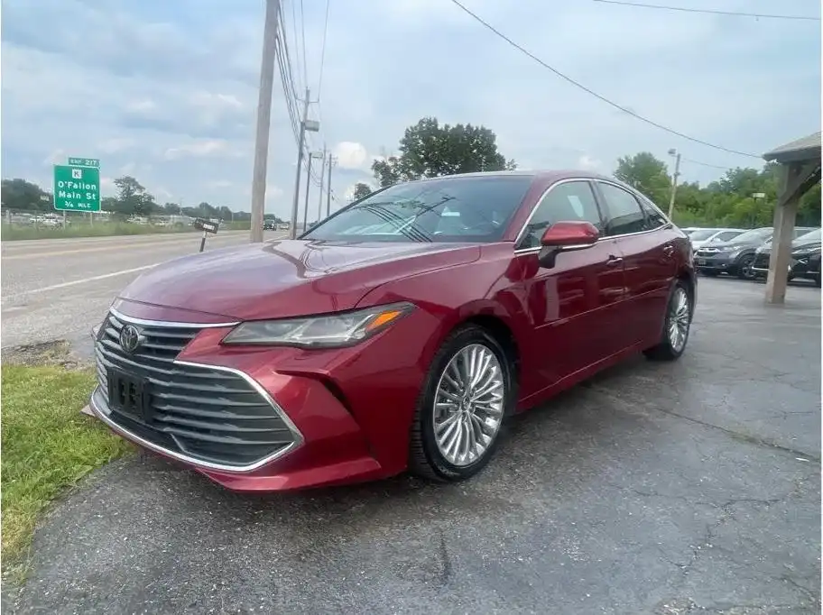 2020 Toyota Avalon Limited's photo