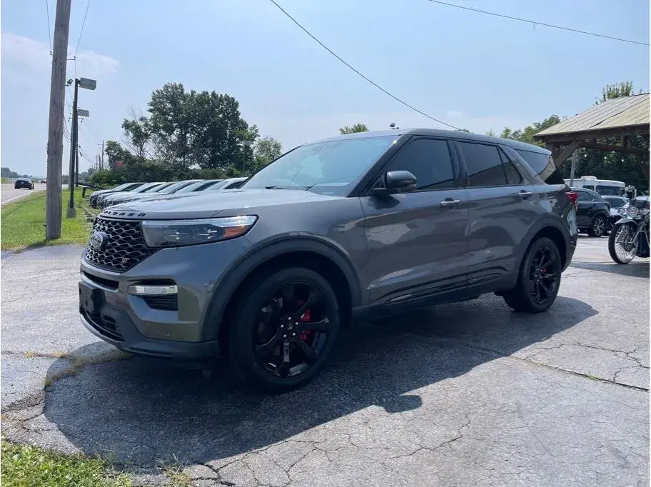 Vehicle Image 2
