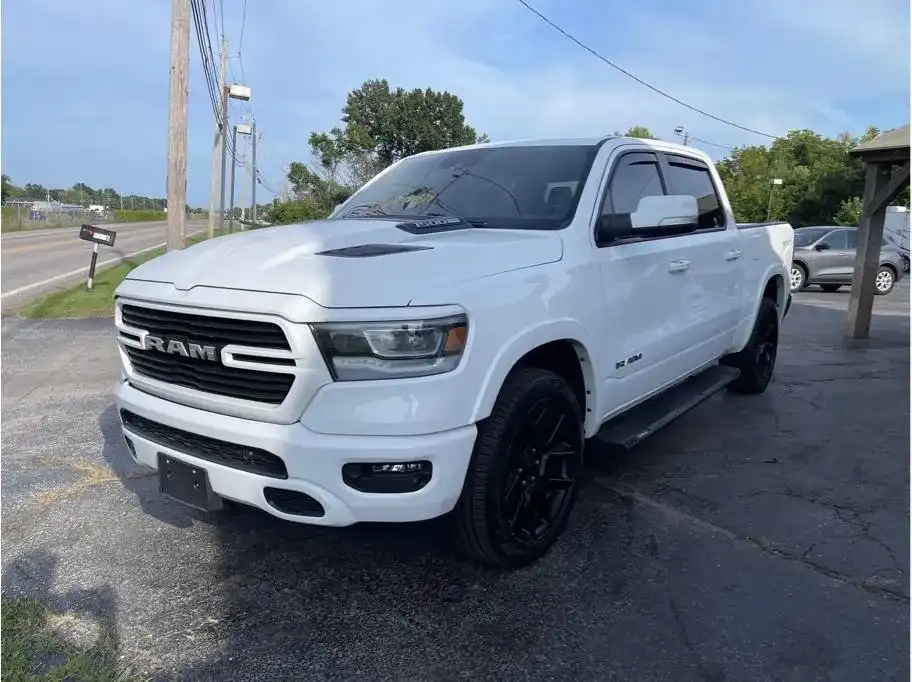 2022 RAM 1500 Laramie 4WD Crew Cab 5'7's photo