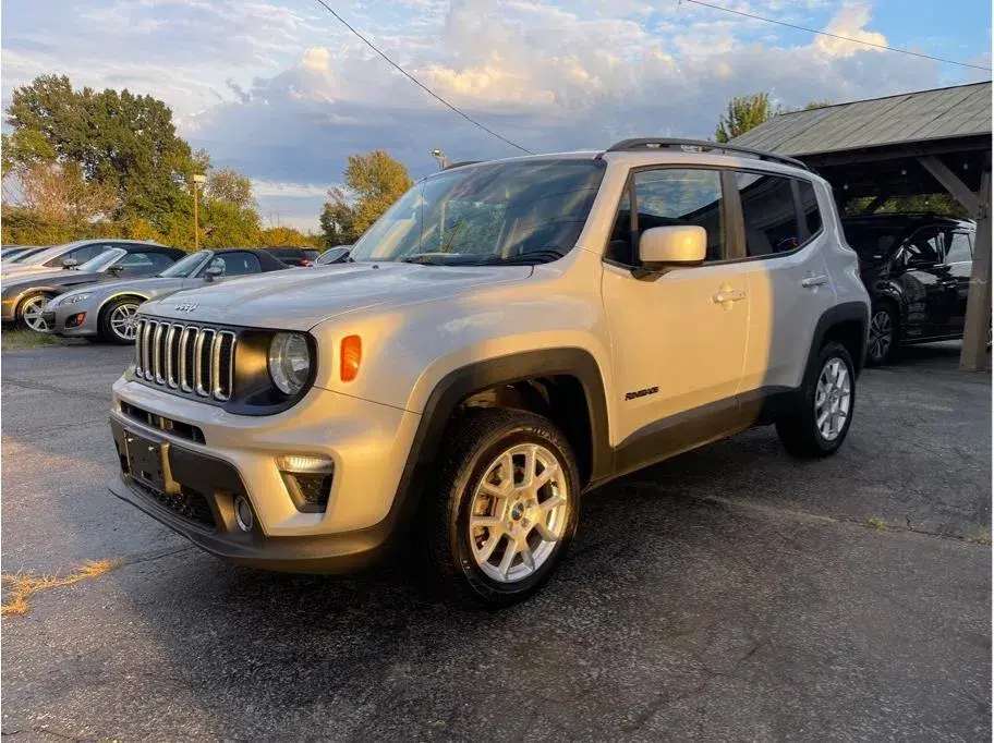 Vehicle Image 2