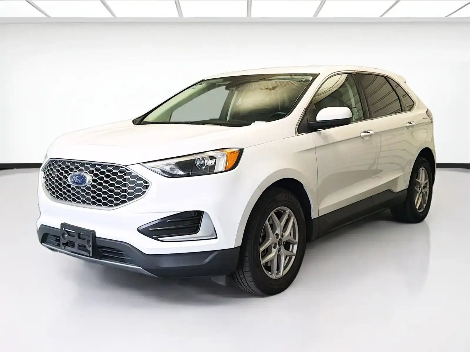 2023 Ford Edge SEL AWD's photo