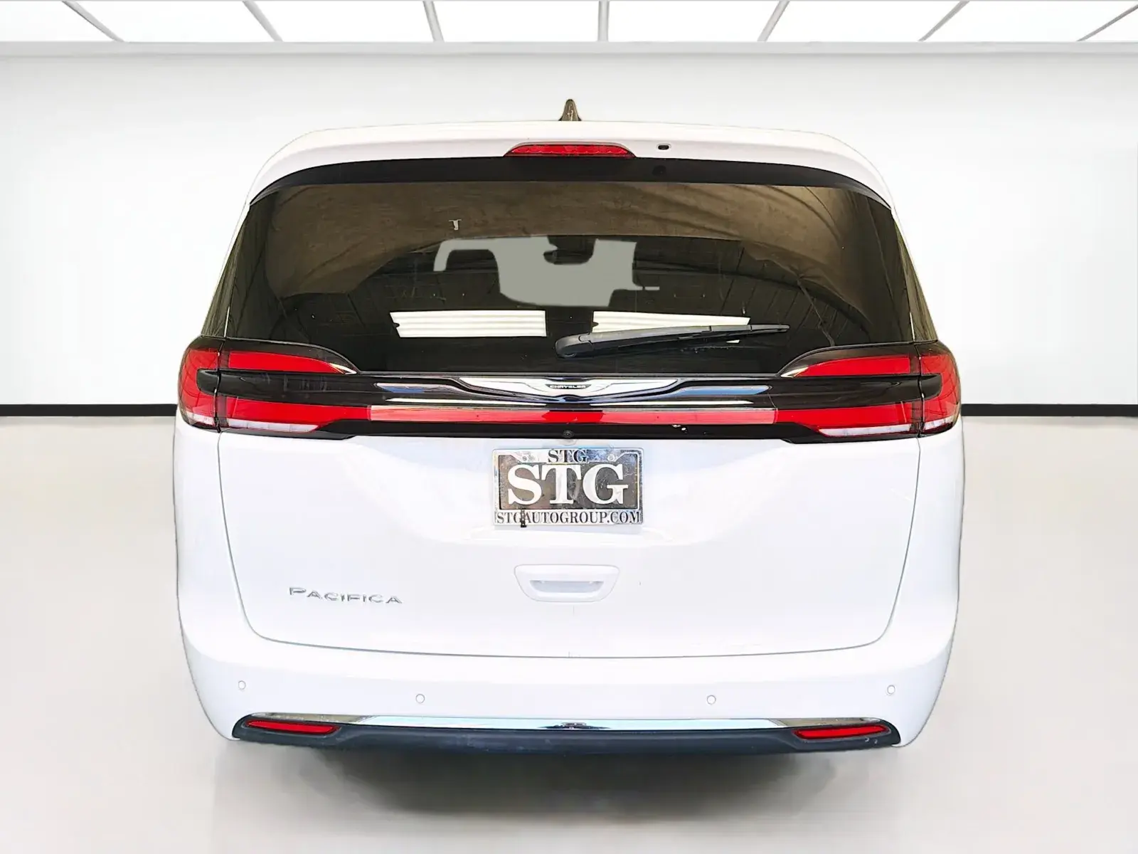 2025 Chrysler Pacifica Select photo 5