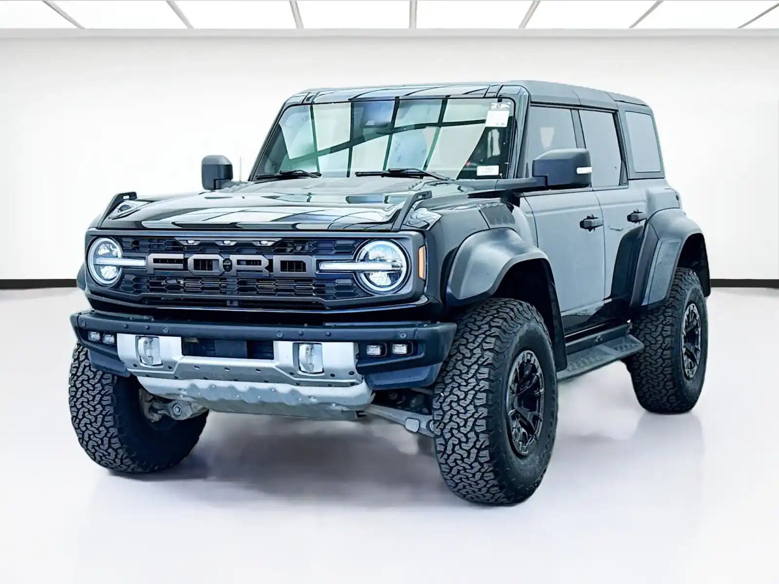 2023 Ford Bronco Raptor 4x4's photo