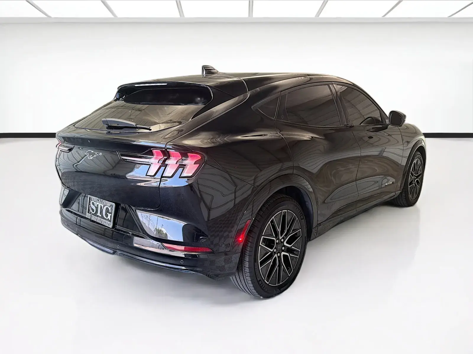 2024 Ford Mustang-Mach-e Premium photo 4