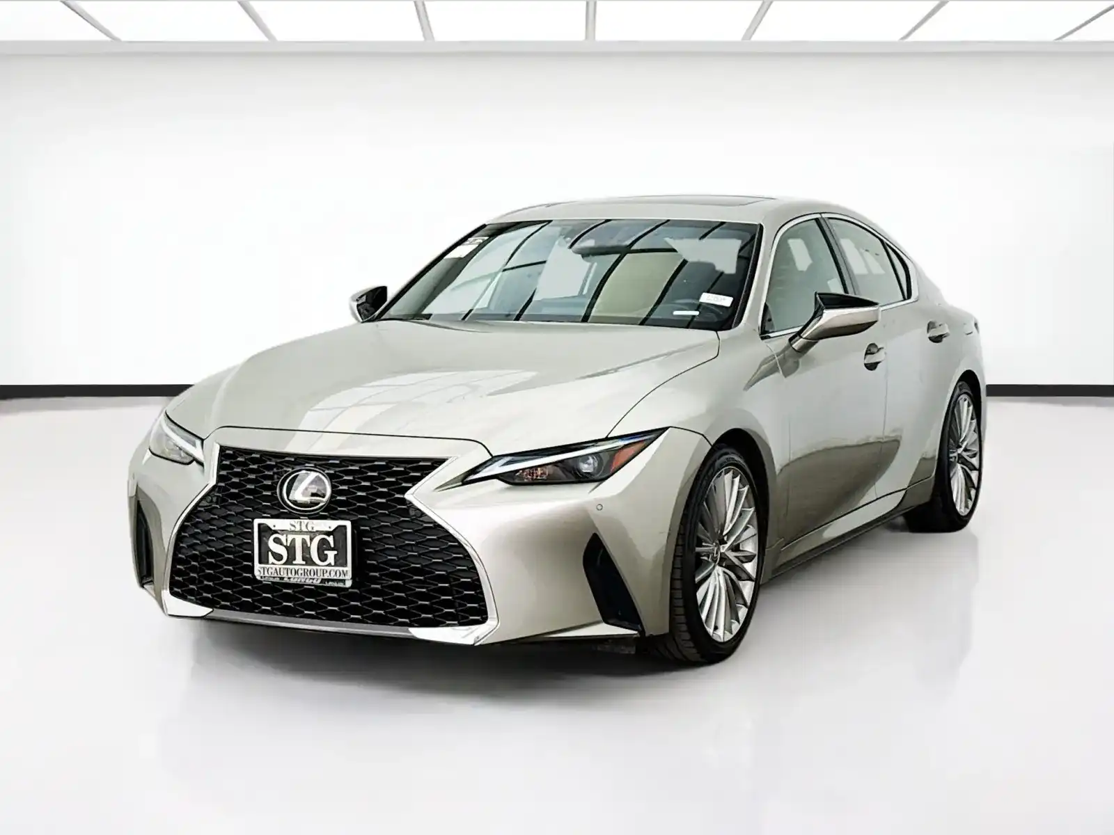 2023 Lexus IS 350 300 RWD's photo