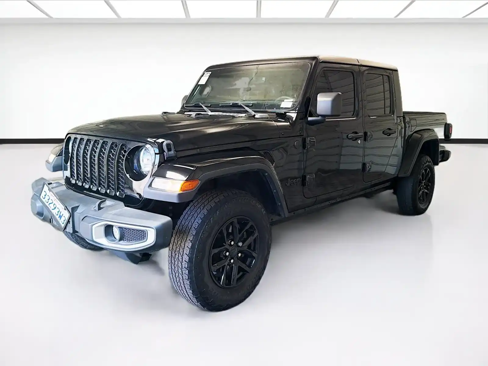 2023 Jeep Gladiator Sport S's photo