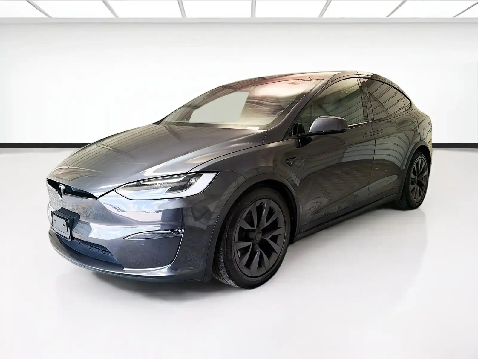 2024 Tesla Model X Long Range's photo
