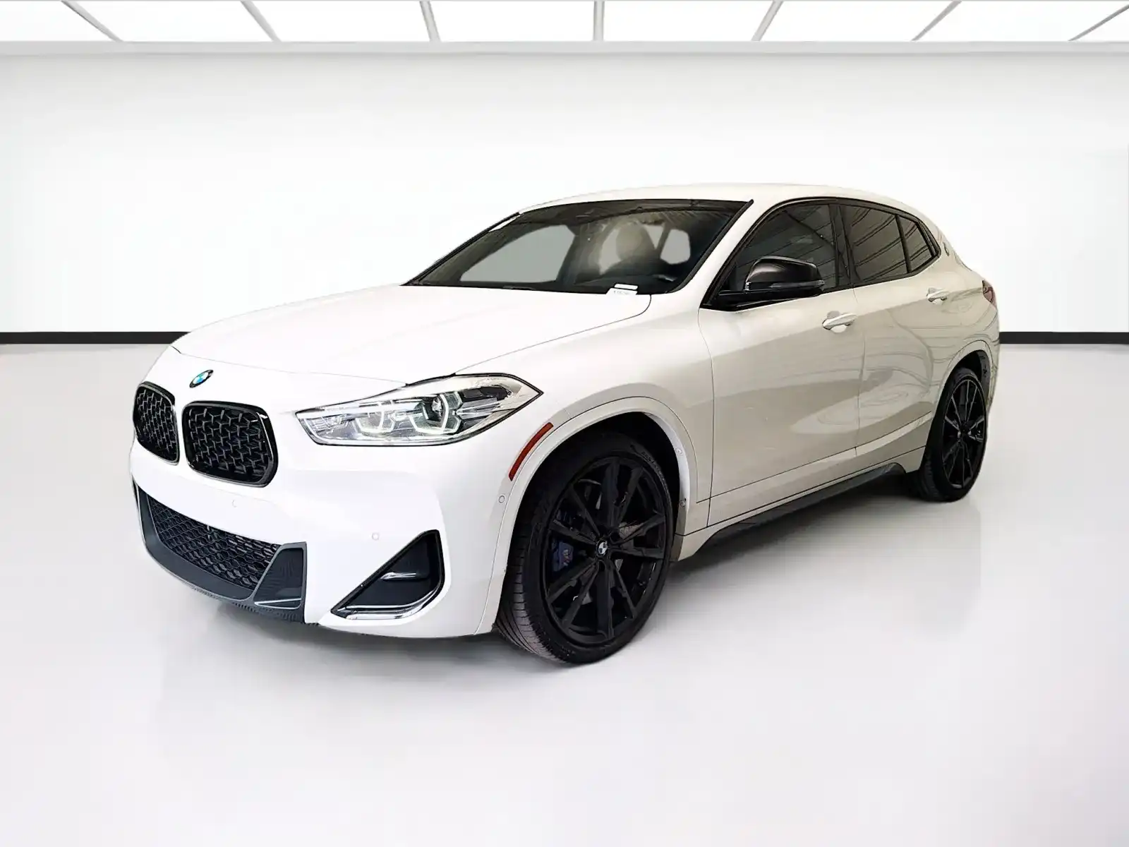 2022 BMW X2 M35i's photo