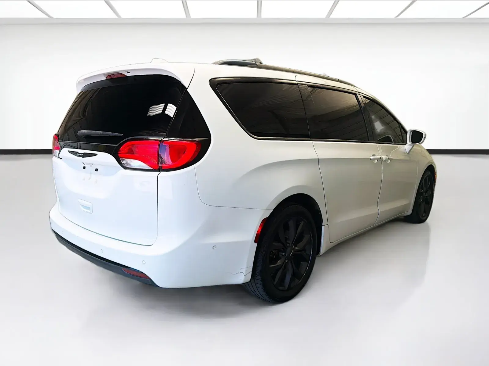 2019 Chrysler Pacifica Limited photo 4