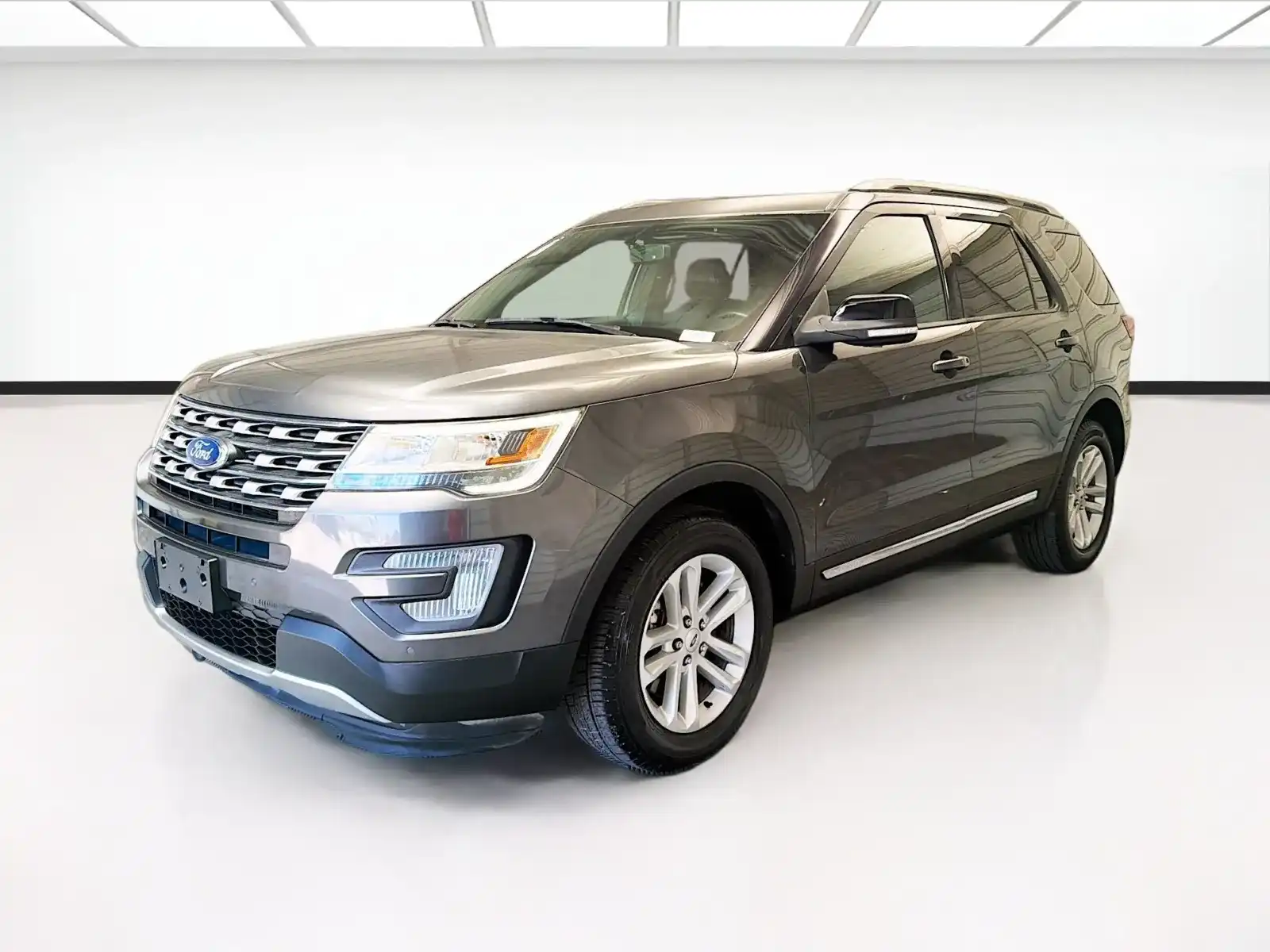 2017 Ford Explorer XLT FWD's photo