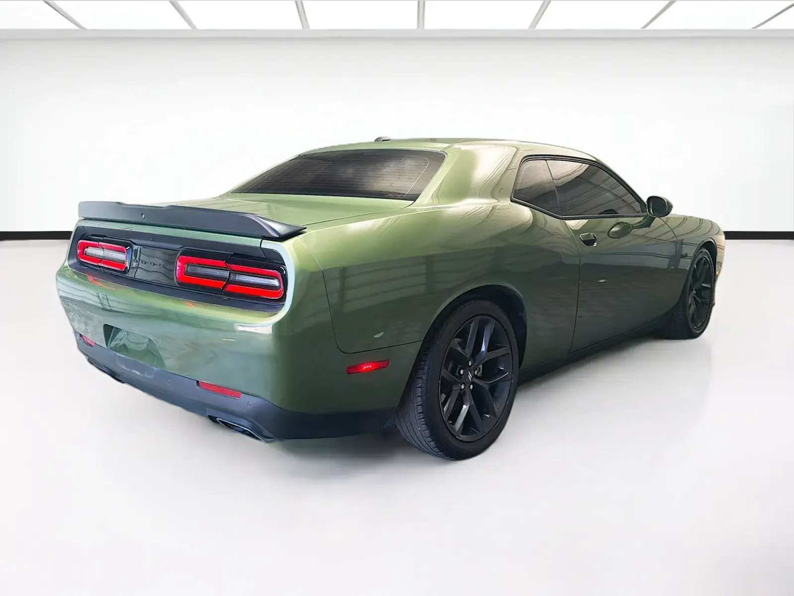 2023 Dodge Challenger R/T photo 4