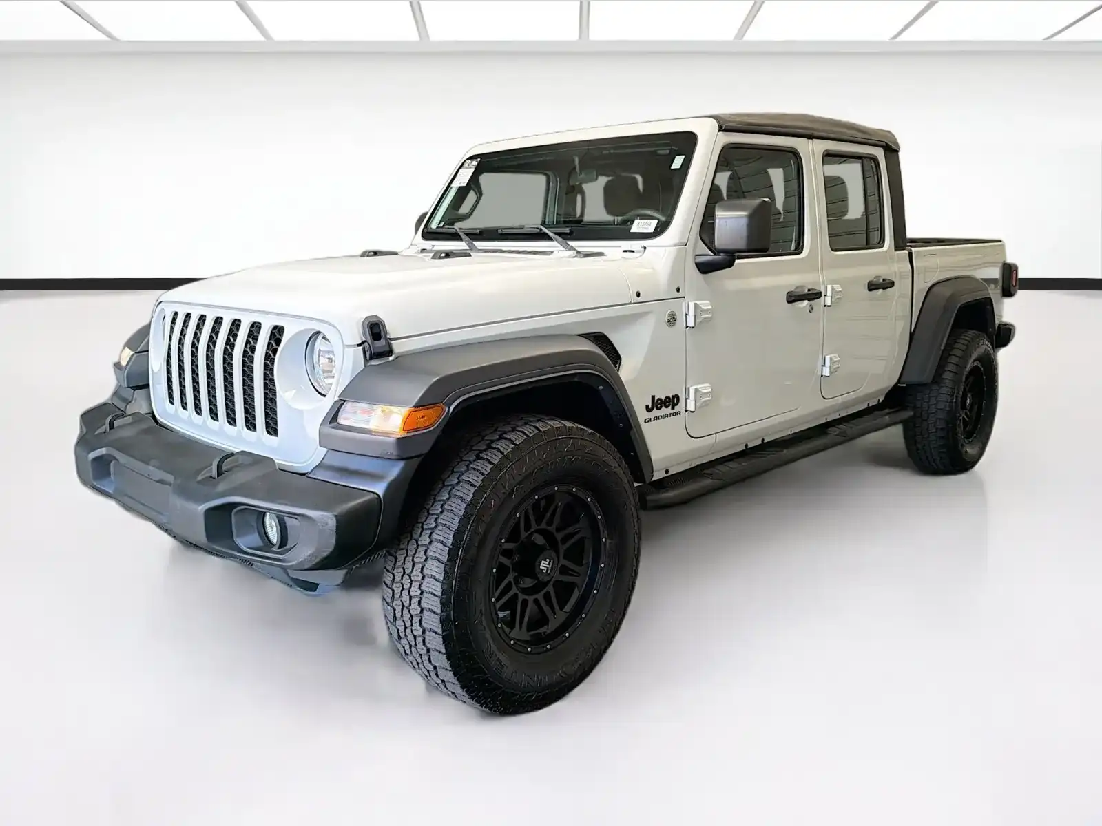 2021 Jeep Gladiator Sport's photo