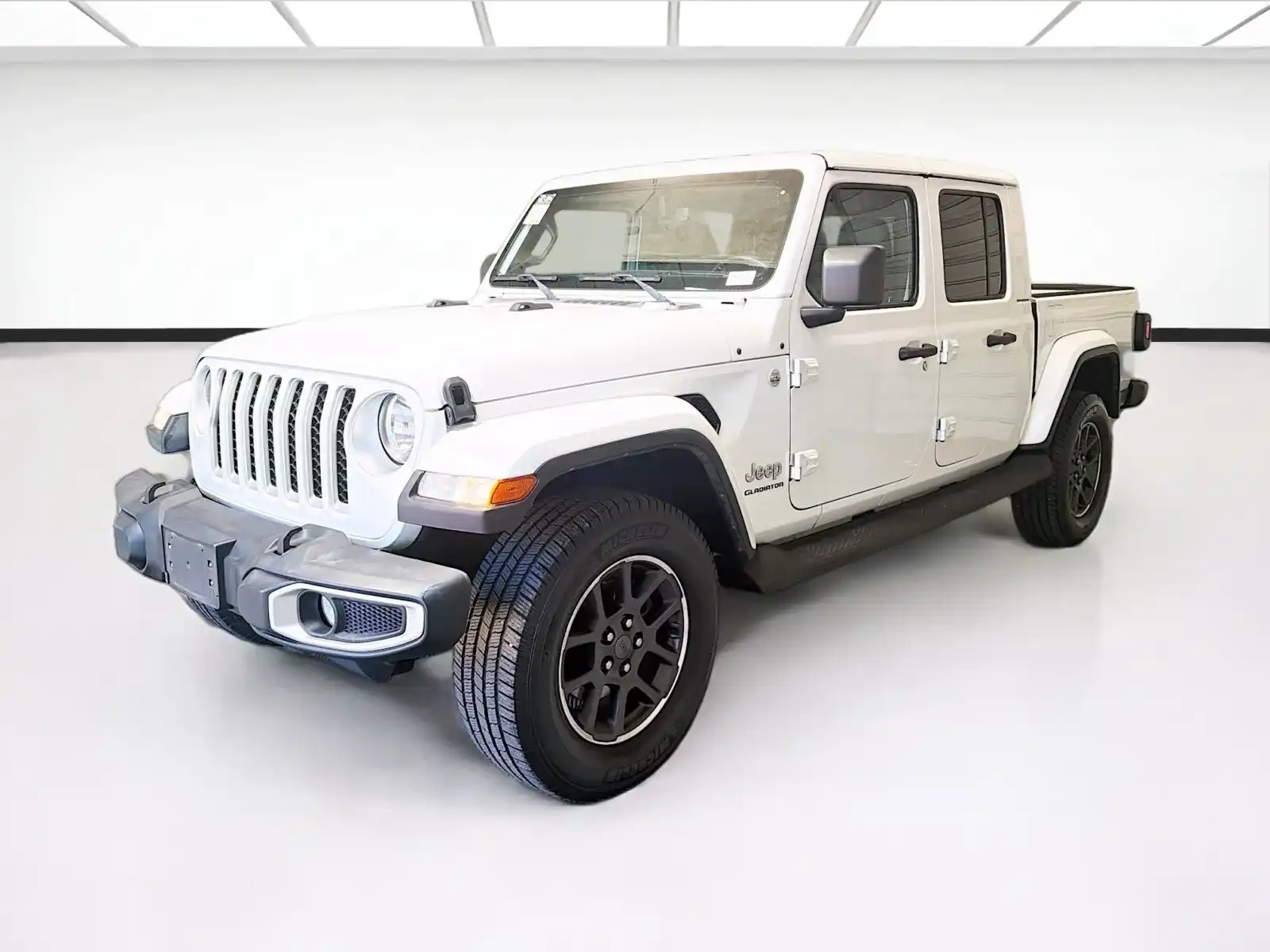2022 Jeep Gladiator Overland's photo