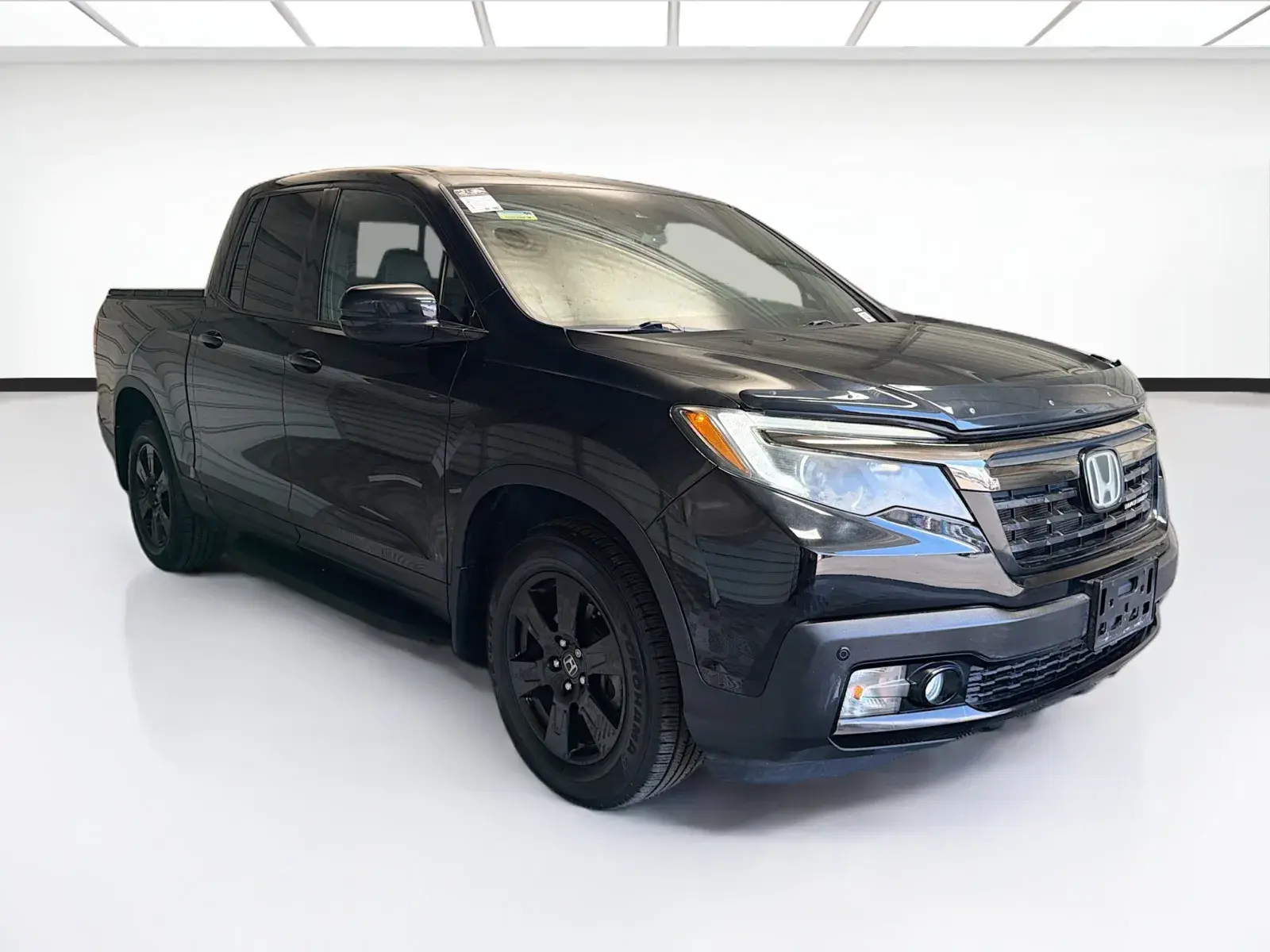 2017 Honda Ridgeline Black Edition photo 3