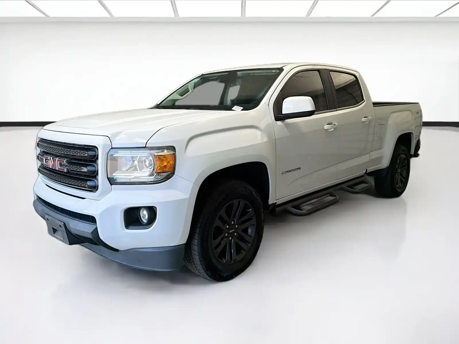 2020 GMC Canyon 4WD SLE Crew Cab Long Box's photo