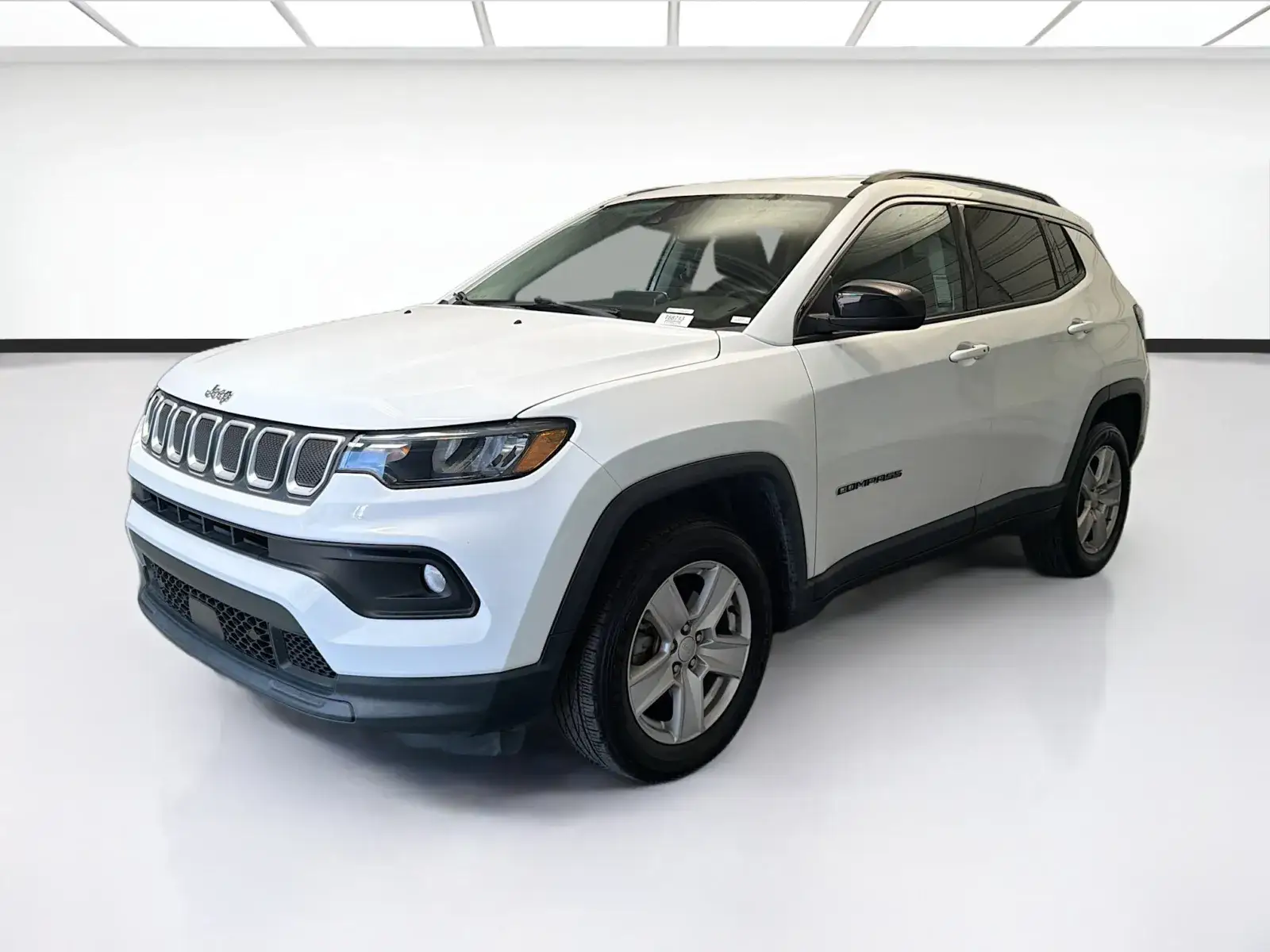 2022 Jeep Compass Latitude 4X4 photo 1