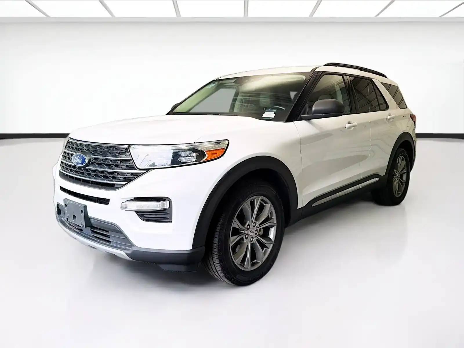 2022 Ford Explorer XLT RWD's photo