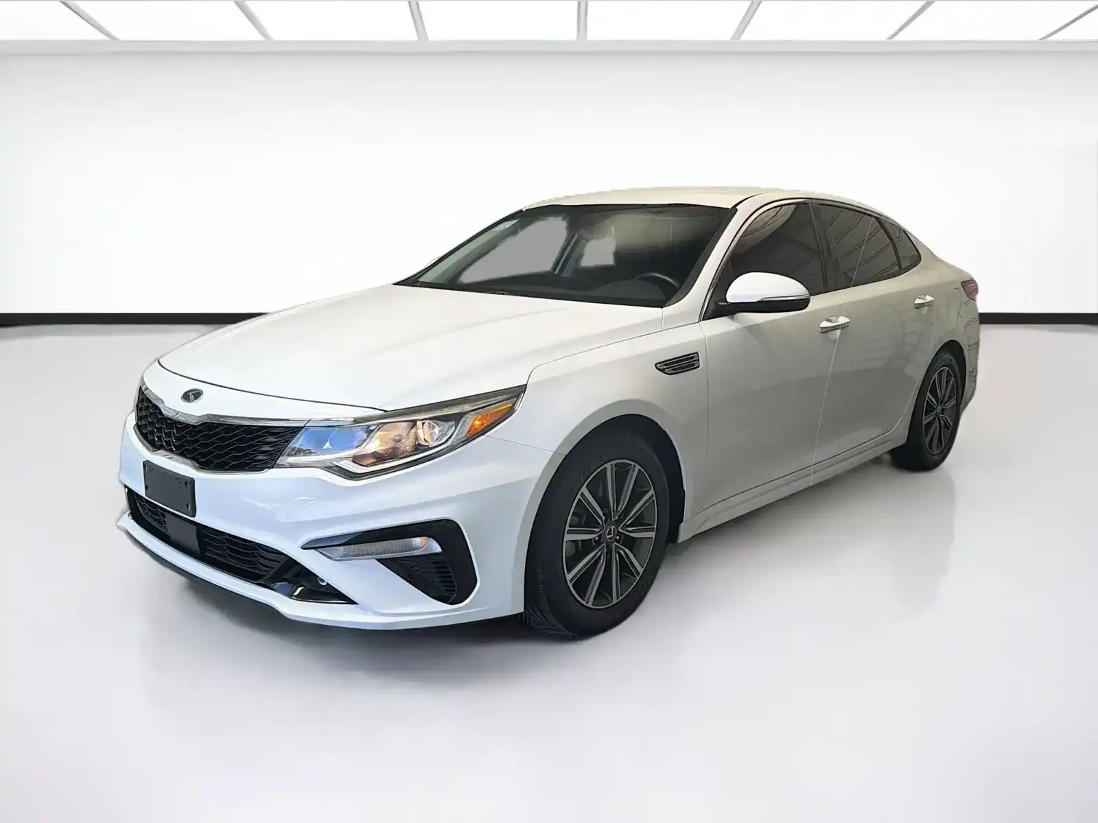 2019 Kia Optima EX AT's photo