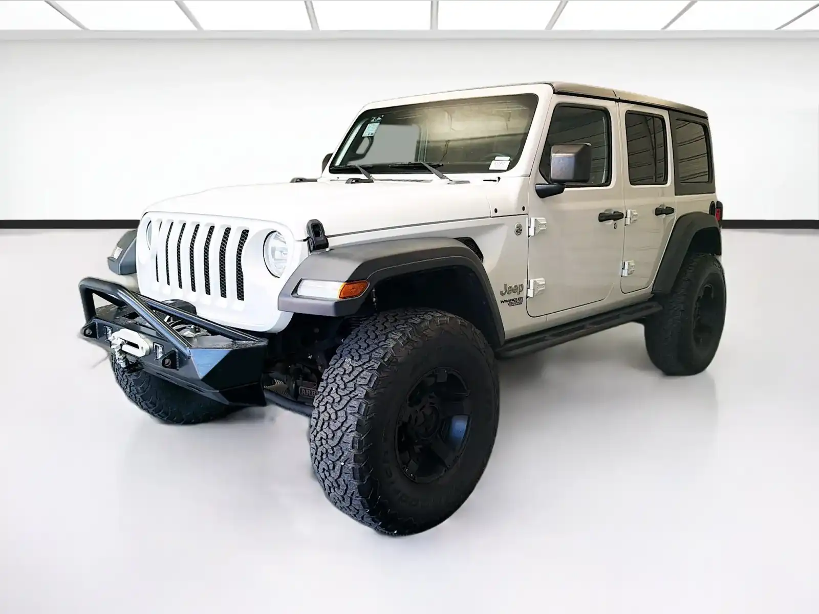 2020 Jeep Wrangler Sport S's photo