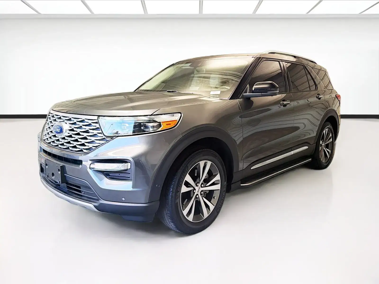 2020 Ford Explorer Platinum 4WD photo 1