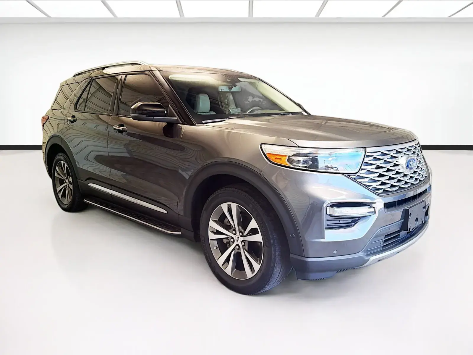 2020 Ford Explorer Platinum 4WD photo 3