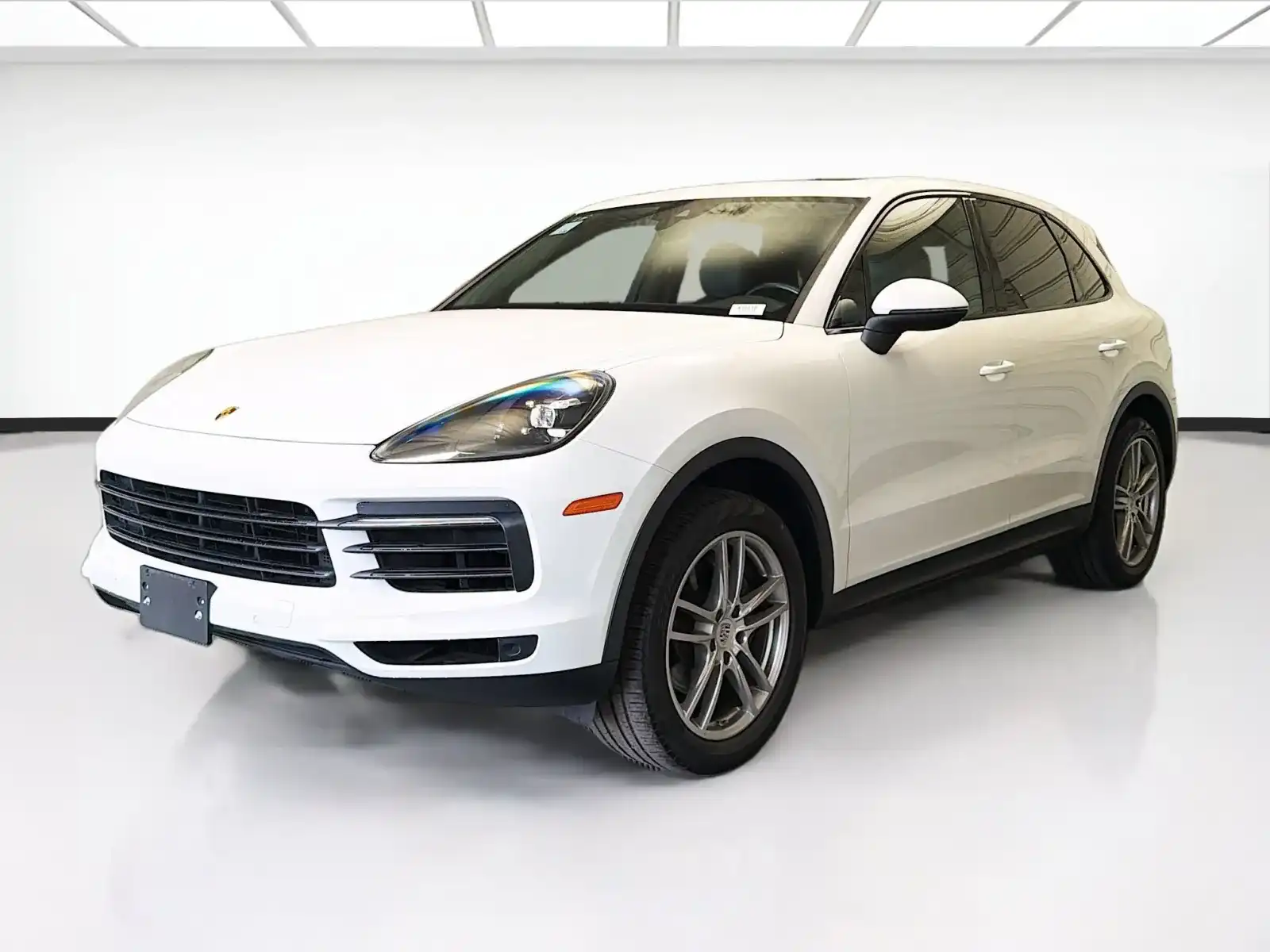 2019 Porsche Cayenne Base's photo