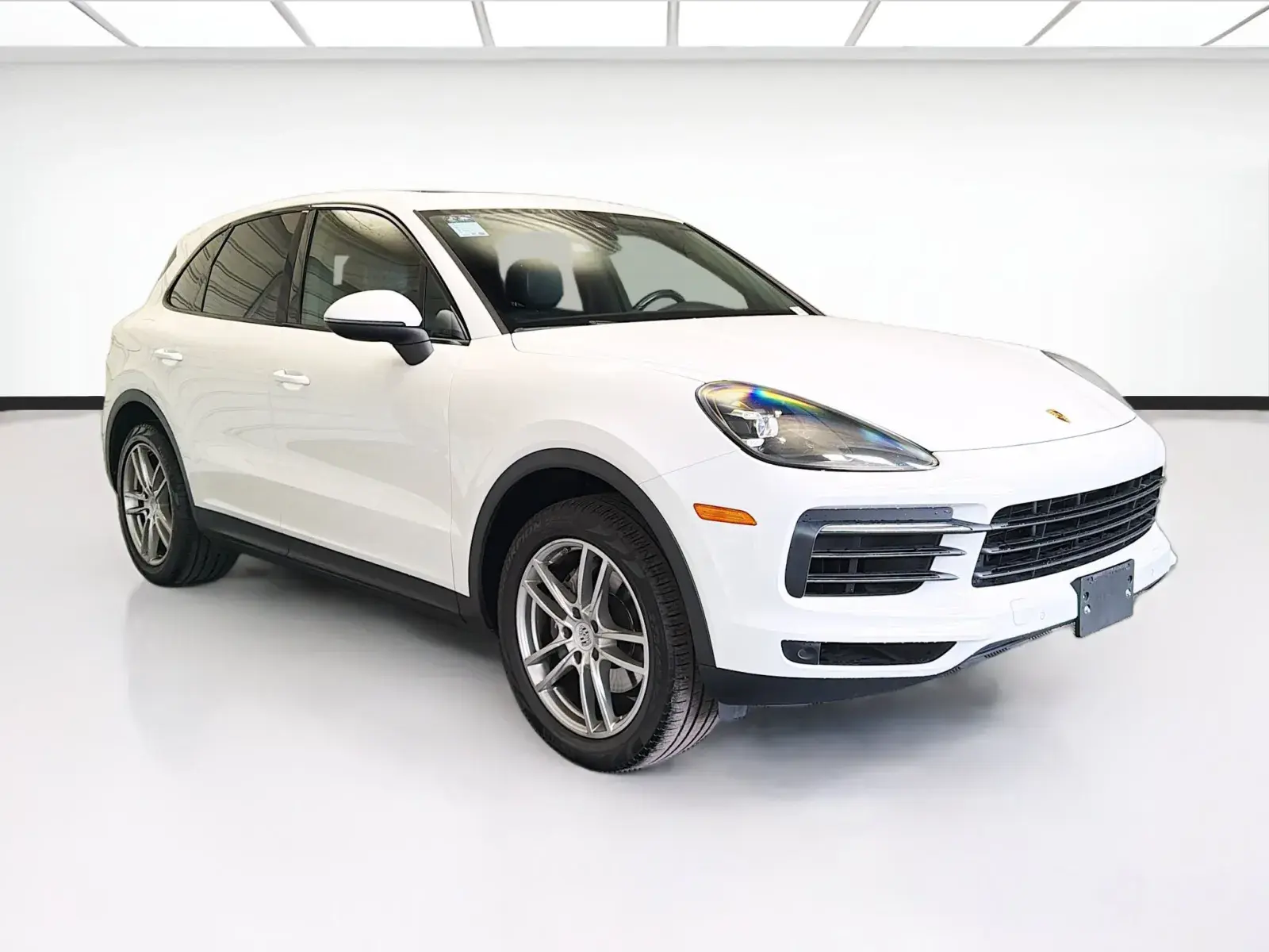 2019 Porsche Cayenne Base photo 3