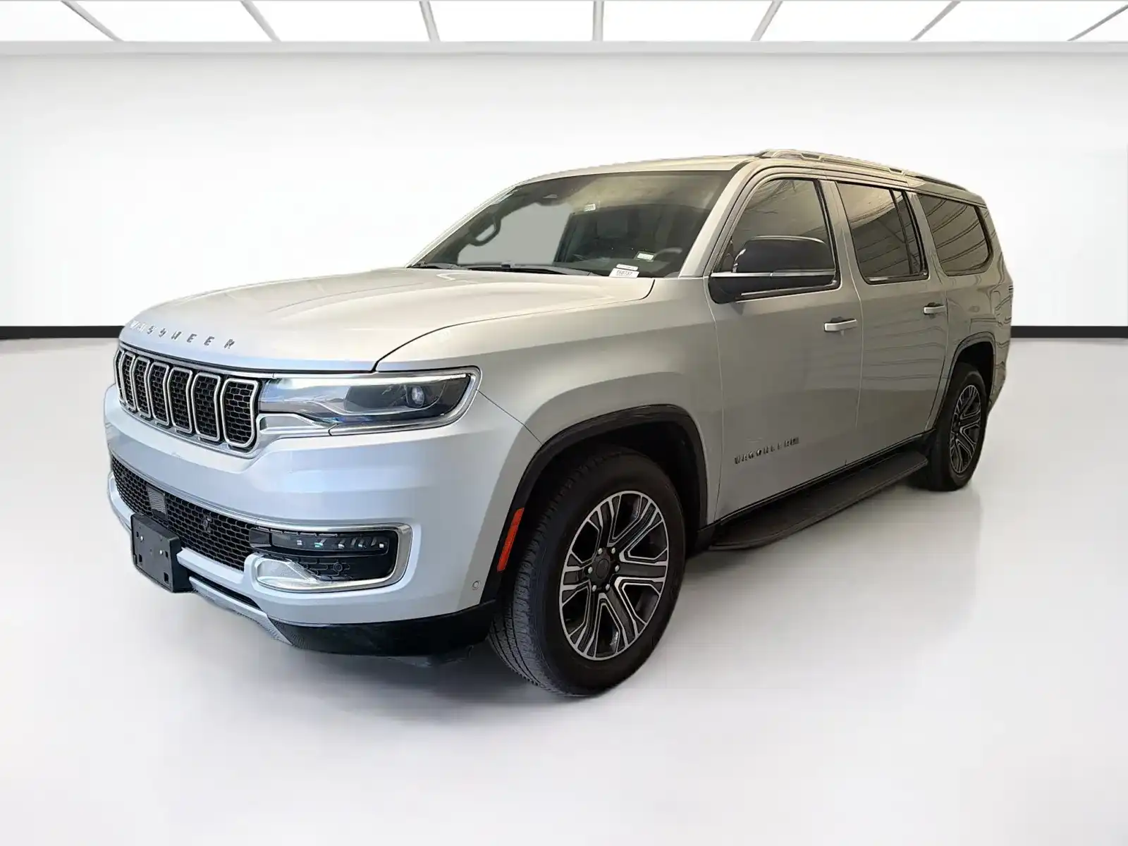 2024 Jeep Wagoneer L Series II 4WD's photo