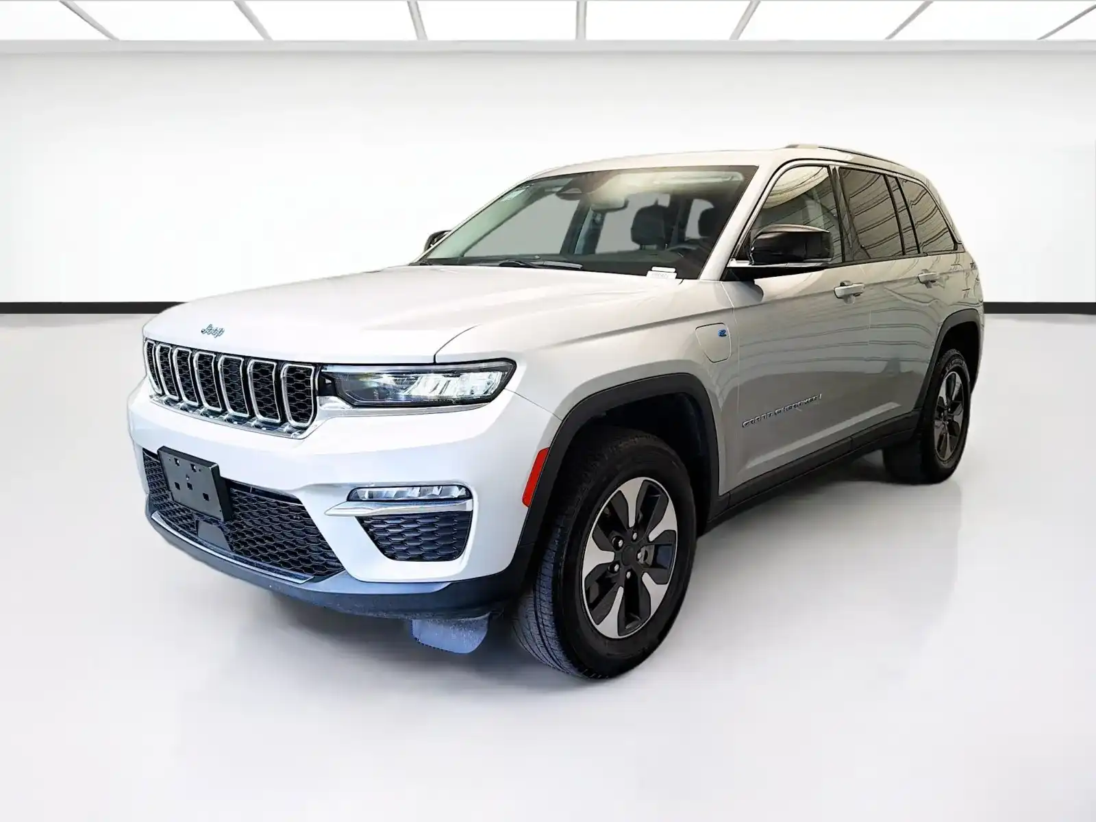 2023 Jeep Grand Cherokee 4xe 4x4's photo