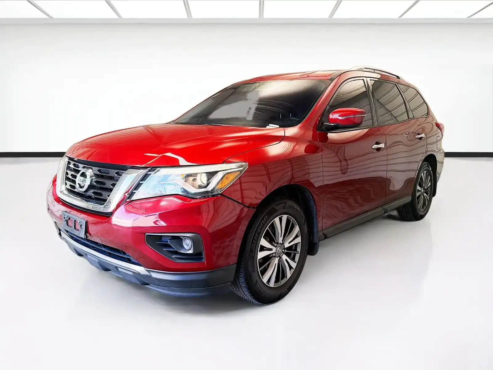 2018 Nissan Pathfinder S 2WD's photo