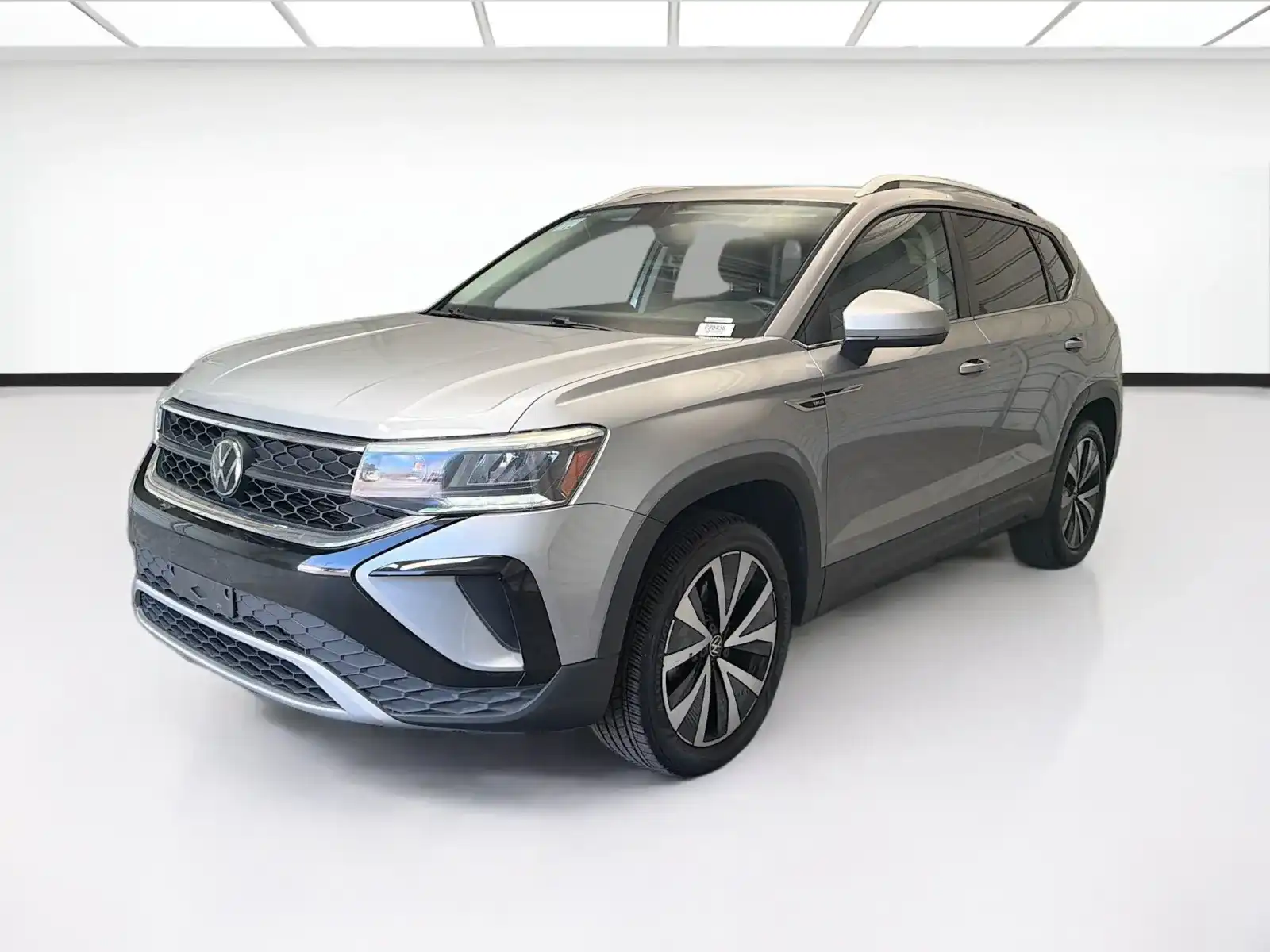 2024 Volkswagen Taos 1.5T SE's photo