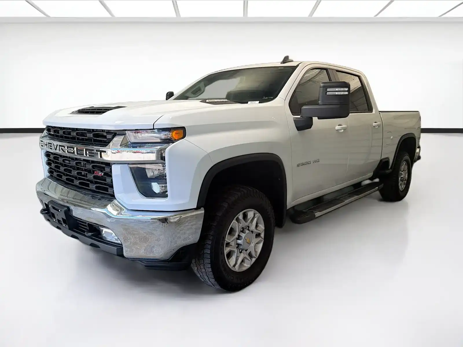 2023 Chevrolet Silverado HD LT 4WD Crew Cab Long Box's photo