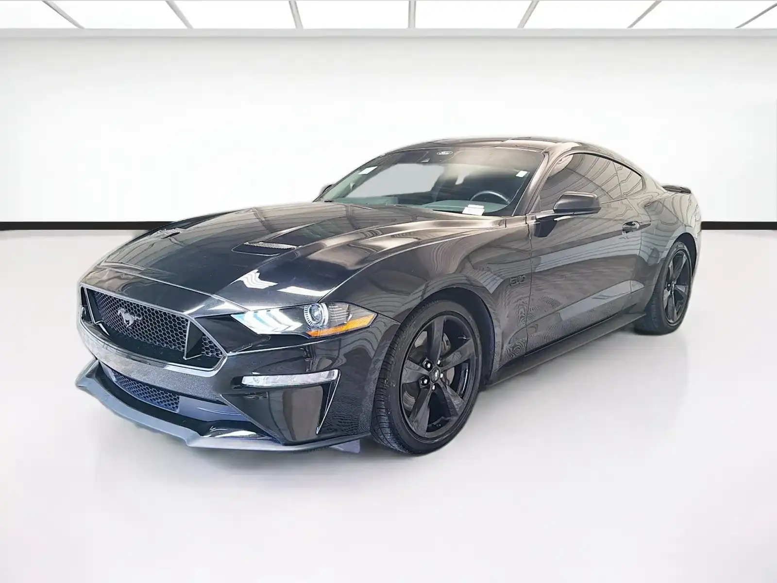 2022 Ford Mustang GT Coupe's photo