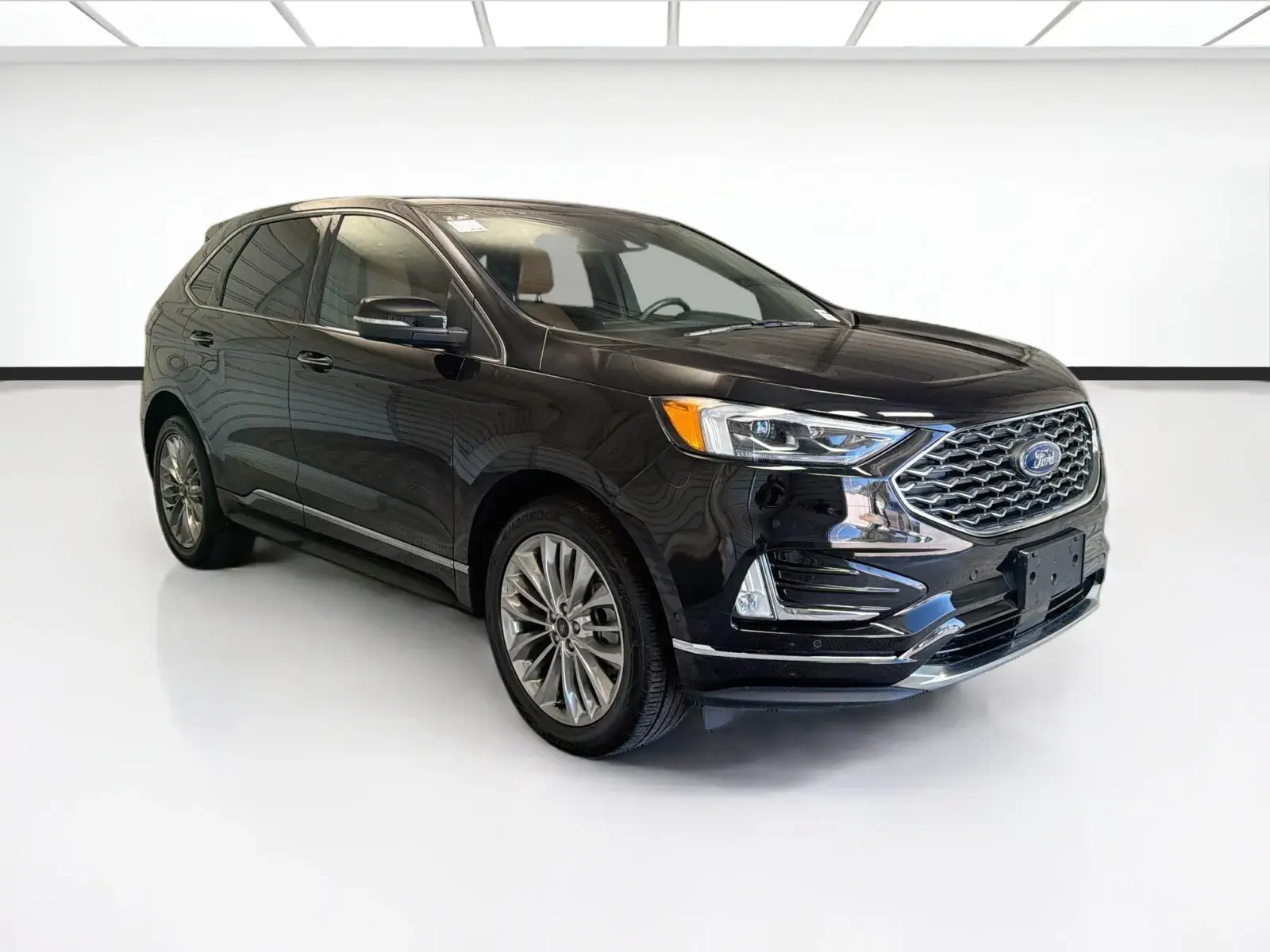 2024 Ford Edge Titanium AWD photo 3