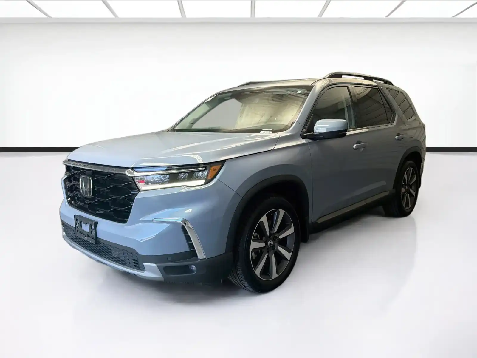 2024 Honda Pilot Touring 2WD's photo